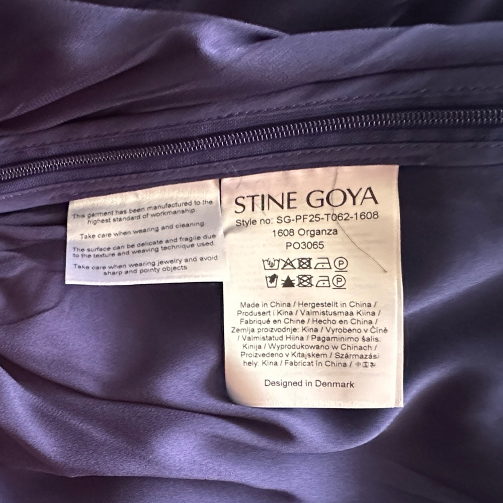 STINE GOYA 
Floral-Embellished Tie-Neck Blouse - Picture 7 of 7
